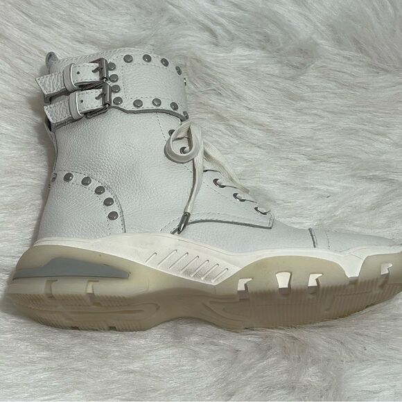 NWOB Revolve Sam Edelman White Leather Studded Moto/Combat Boot -- 7 - Picture 4 of 8